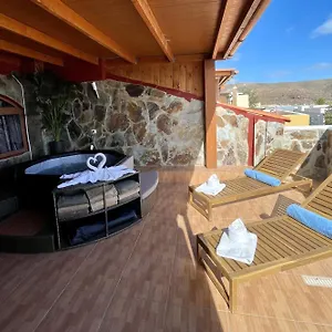Chabela's Seaview Penthouse & Apartamento